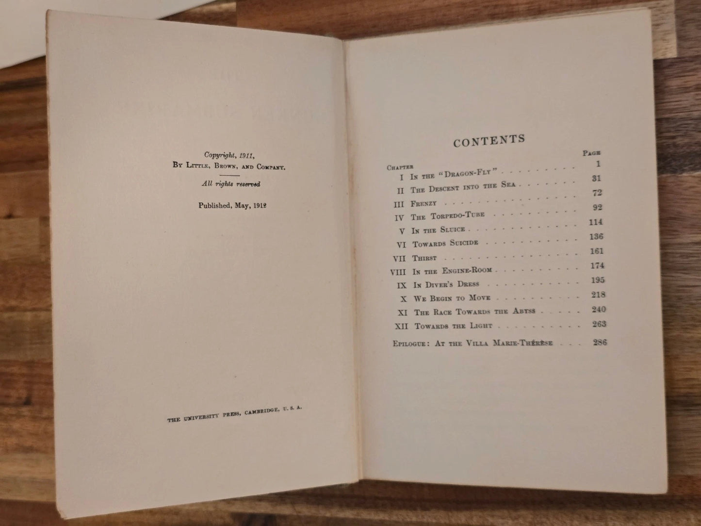 The Sunken Submarine by Captain Danrit (1912)