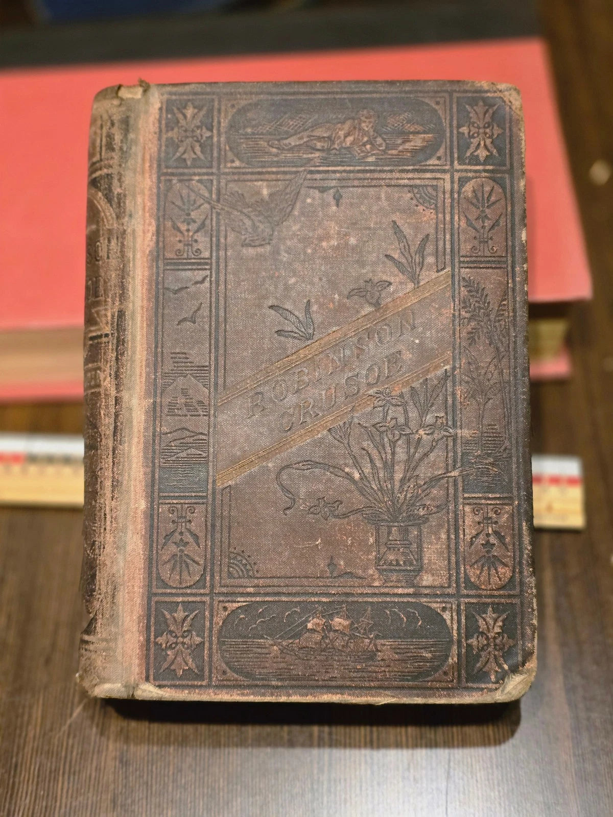 Robinson Crusoe by Daniel Defoe - Illustrated Edition