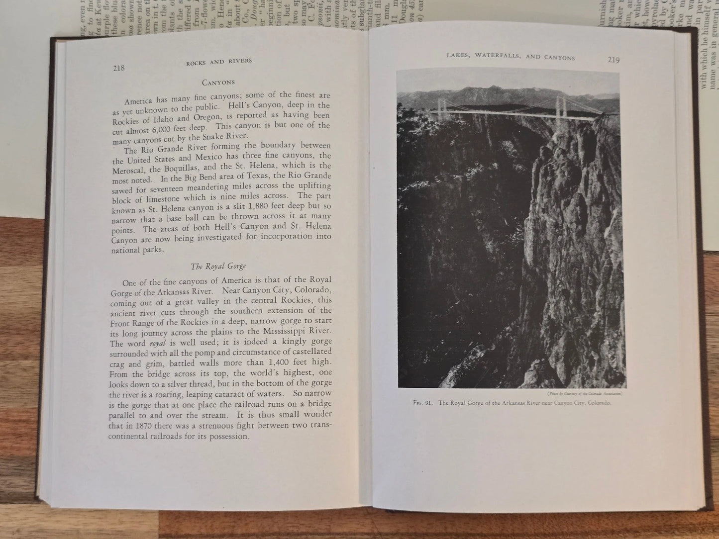 Rocks and Rivers of America by Ellis W. Shuler (1945) - Very Good Condition