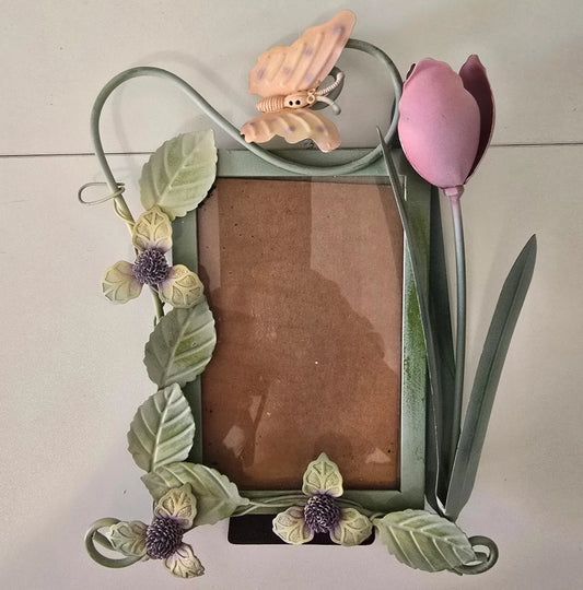 VTG 3D Metal Floral Picture Frame Tulip Butterfly Green Hand Painted 4x6
