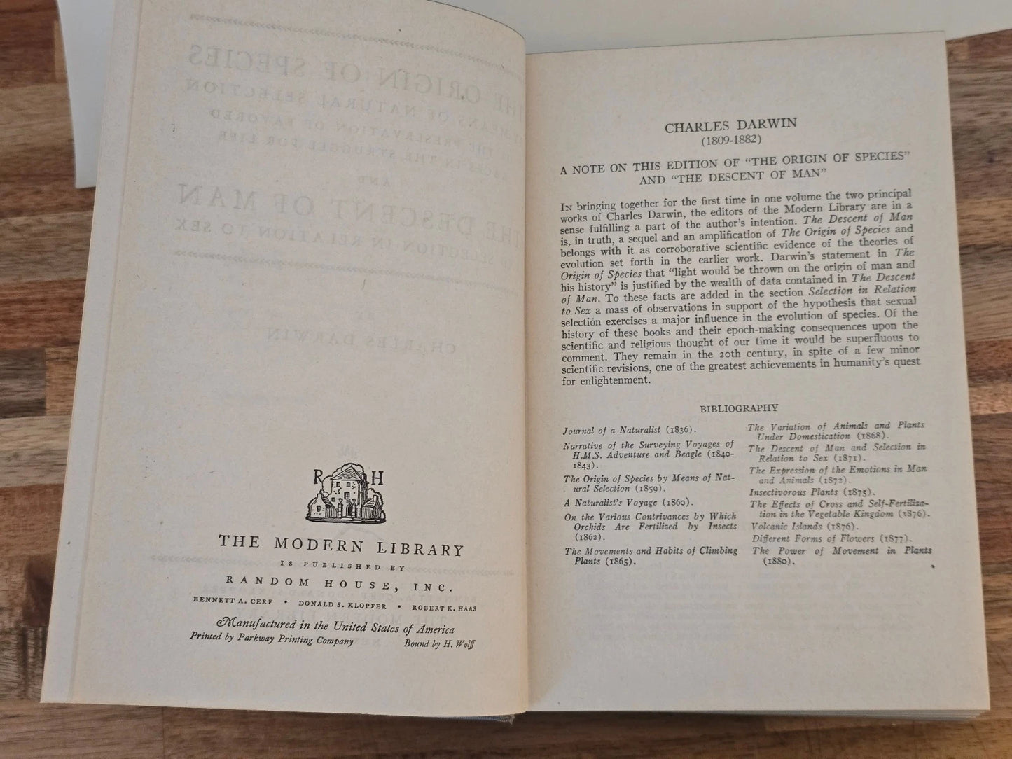 The Origin of Species and The Descent of Man by Charles Darwin - Modern Libra...